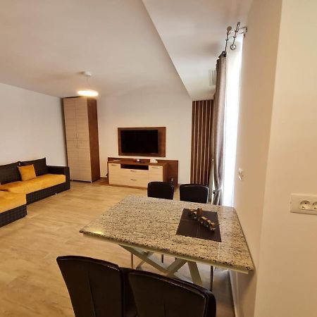 Matteo 2 Apartments Marina Surf Residence, Mamaia Nord - Navodari,1 Vedere Frontala,2 Cu Vedere Laterala La Mare 外观 照片