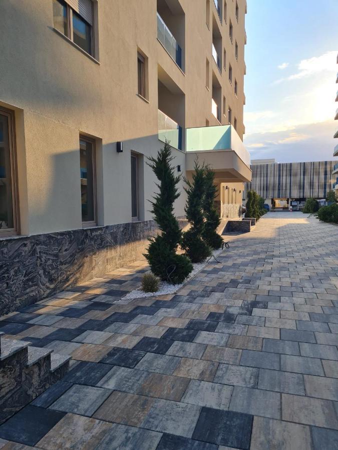 Matteo 2 Apartments Marina Surf Residence, Mamaia Nord - Navodari,1 Vedere Frontala,2 Cu Vedere Laterala La Mare 外观 照片