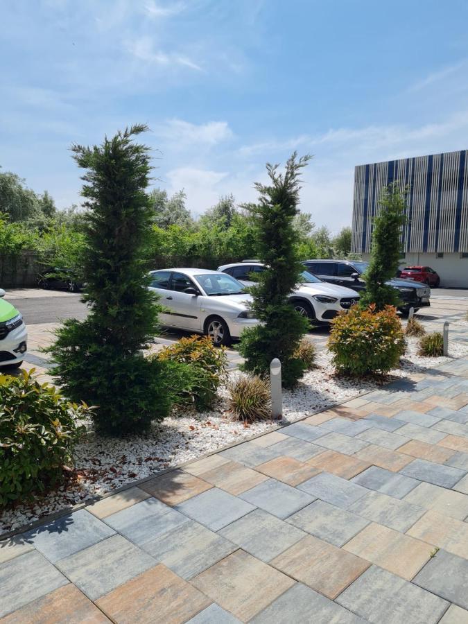Matteo 2 Apartments Marina Surf Residence, Mamaia Nord - Navodari,1 Vedere Frontala,2 Cu Vedere Laterala La Mare 外观 照片